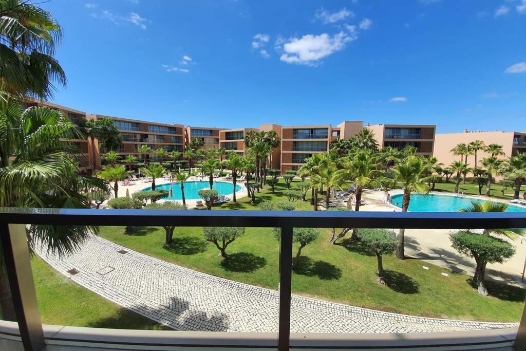 Ambassador Salgados Beach Suites Albufeira Bagian luar foto