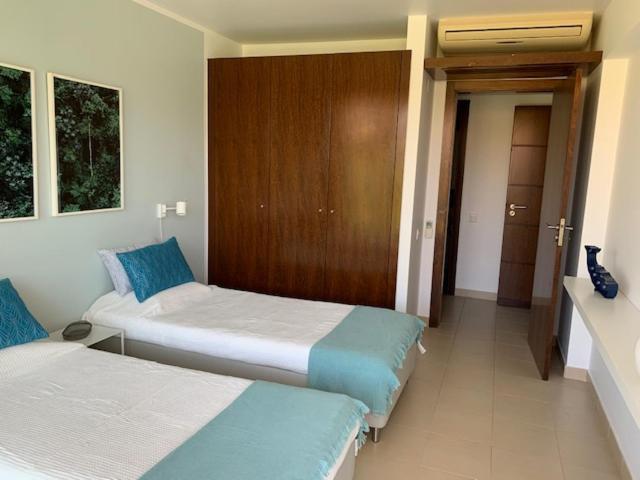 Ambassador Salgados Beach Suites Albufeira Bagian luar foto